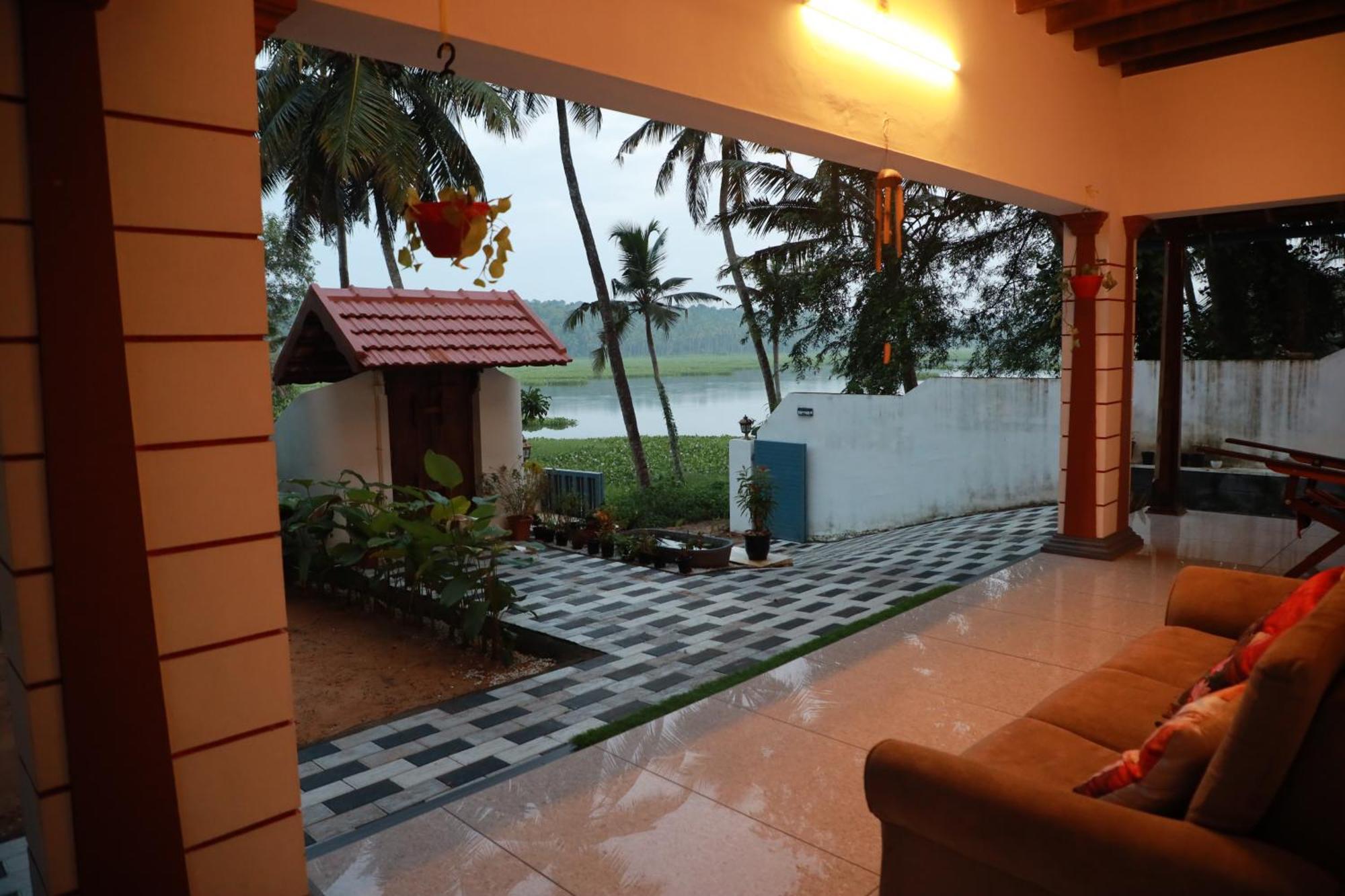 Kovalam Lake View Villa Vellayani Eksteriør billede