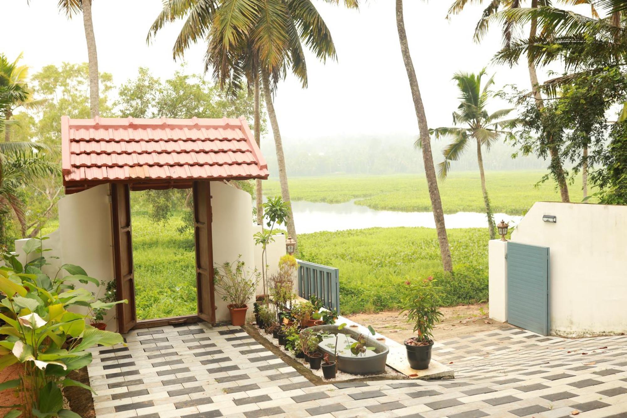 Kovalam Lake View Villa Vellayani Eksteriør billede