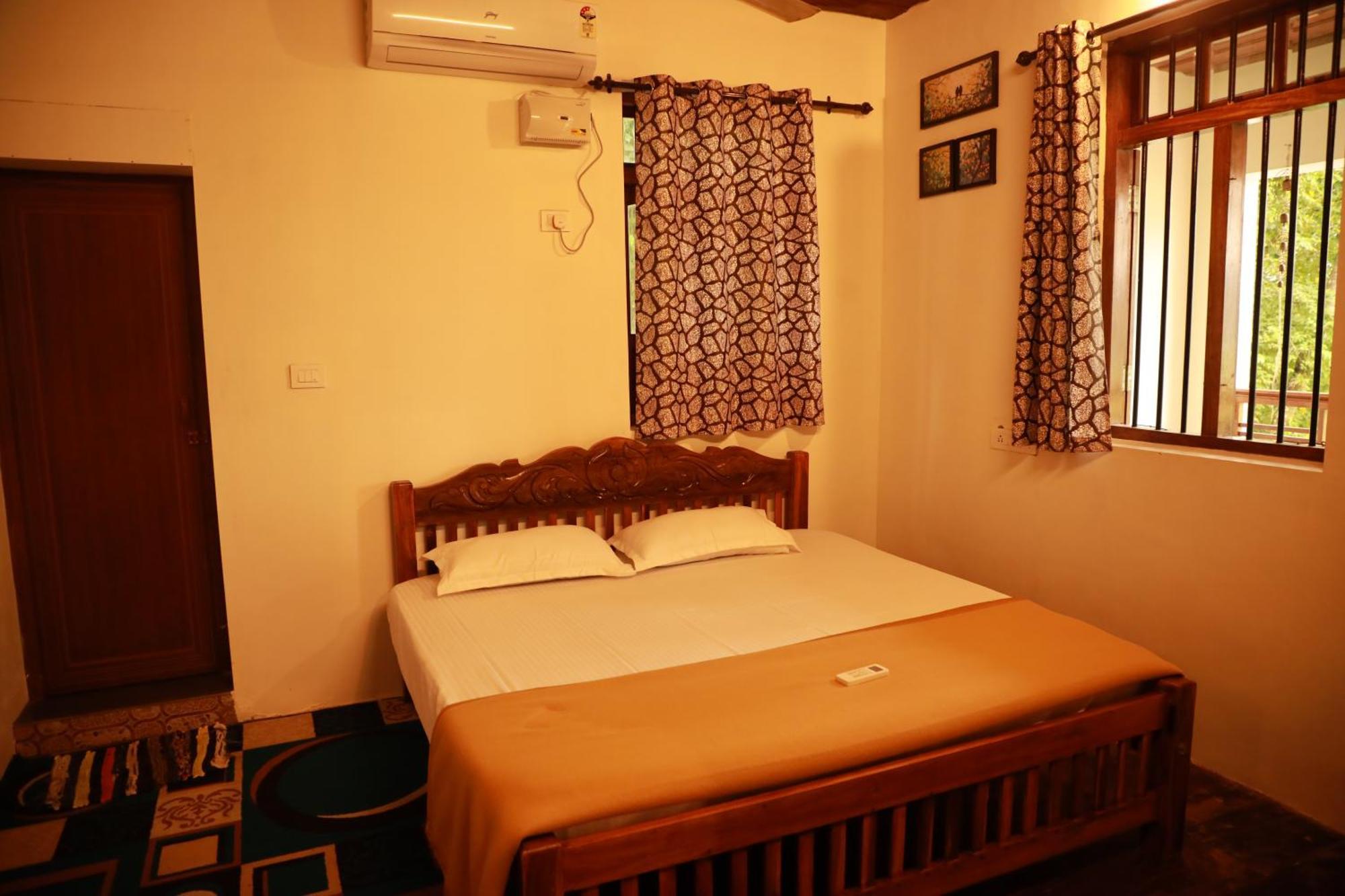 Kovalam Lake View Villa Vellayani Eksteriør billede