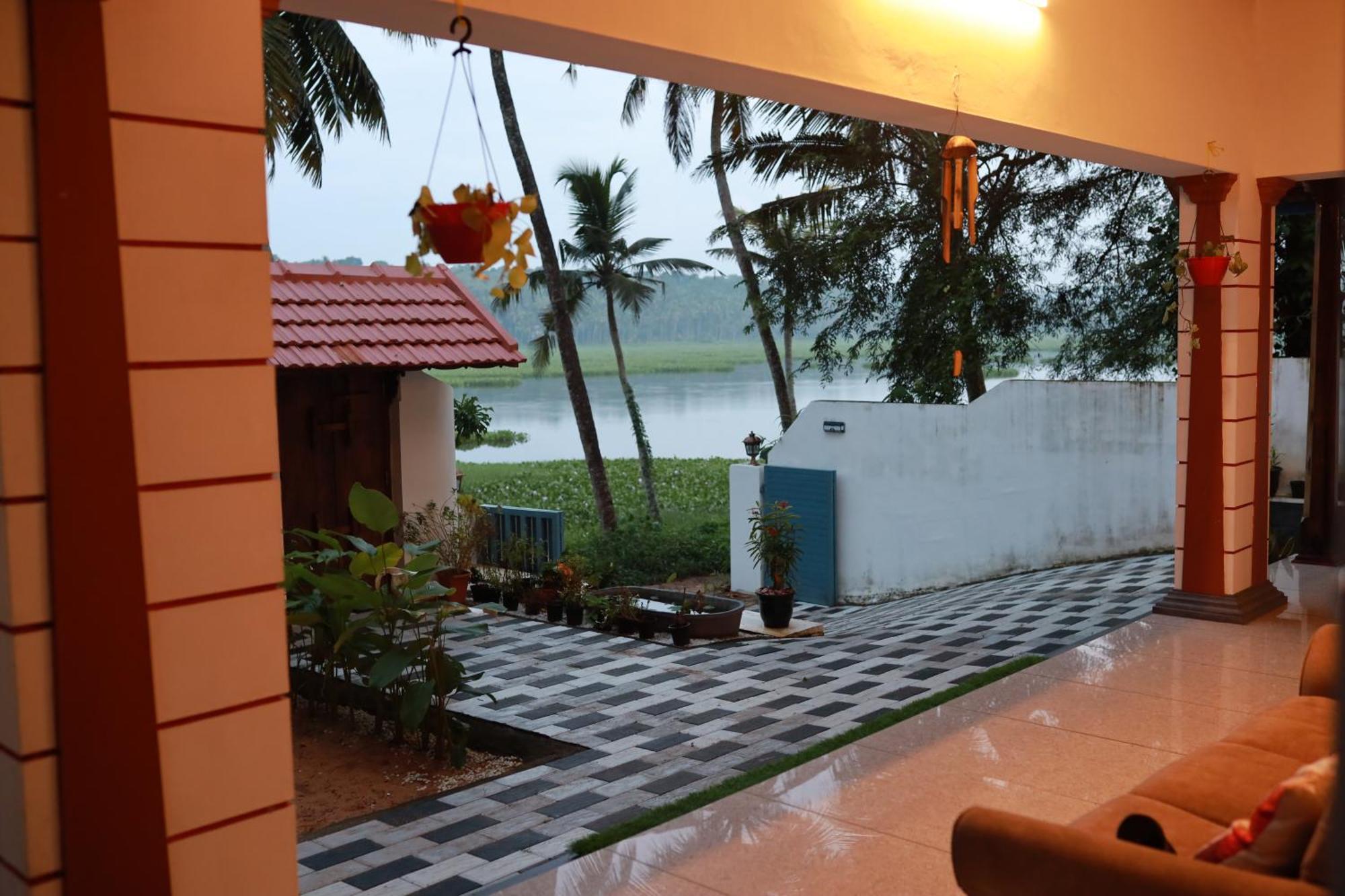 Kovalam Lake View Villa Vellayani Eksteriør billede